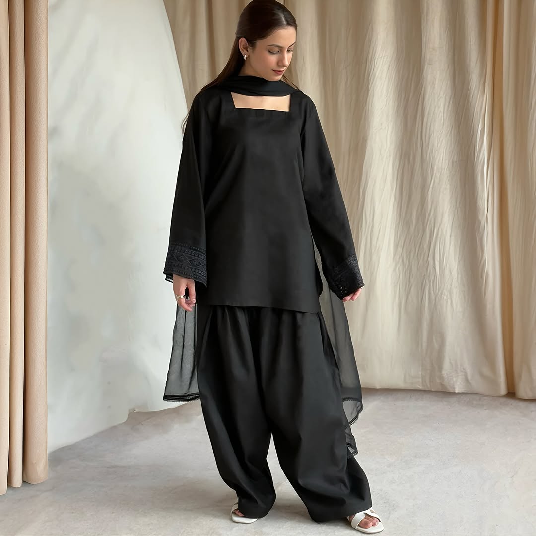 Black Farshi 3 piece