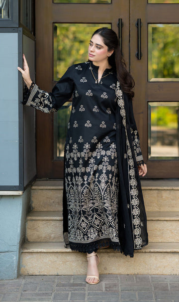Roohi Black